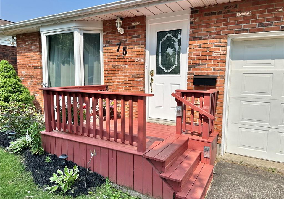 75-donly-drive-s-simcoe-ontario-40738079