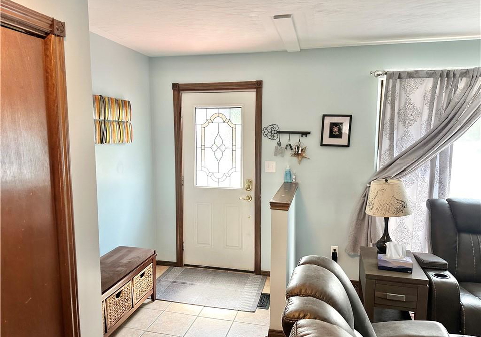 75-donly-drive-s-simcoe-ontario-40738079