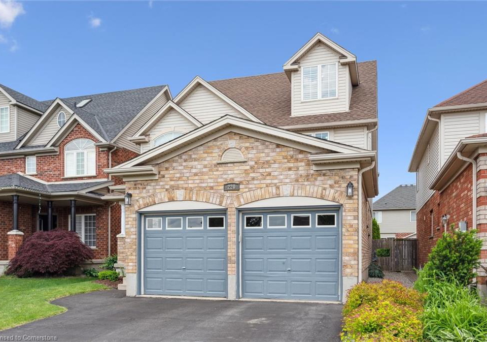 220-colton-circle-kitchener-ontario-40738089