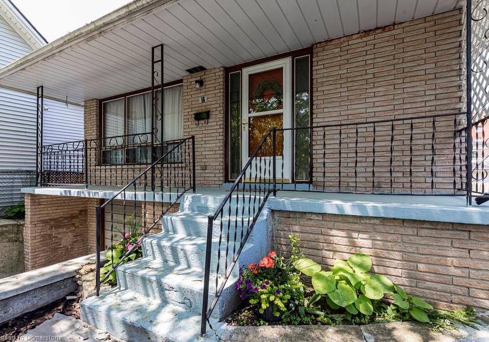 16-elm-avenue-stoney-creek-ontario-40738139