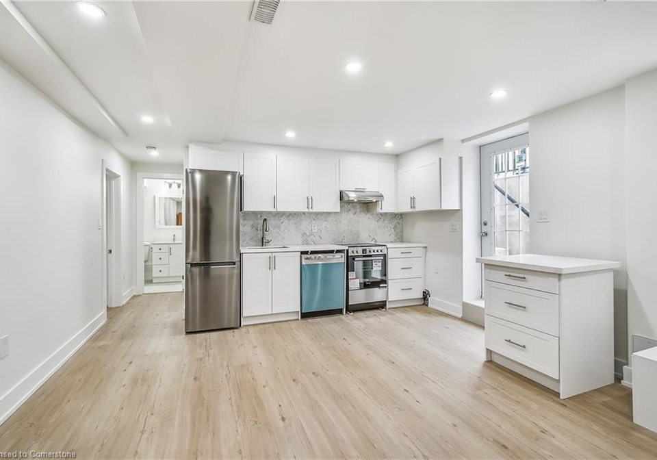 216-ravenbury-drive-hamilton-ontario-40738234