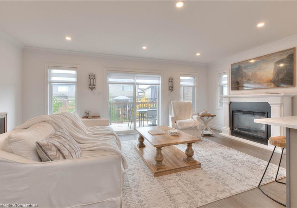 135-hardcastle-drive-cambridge-ontario-40738308