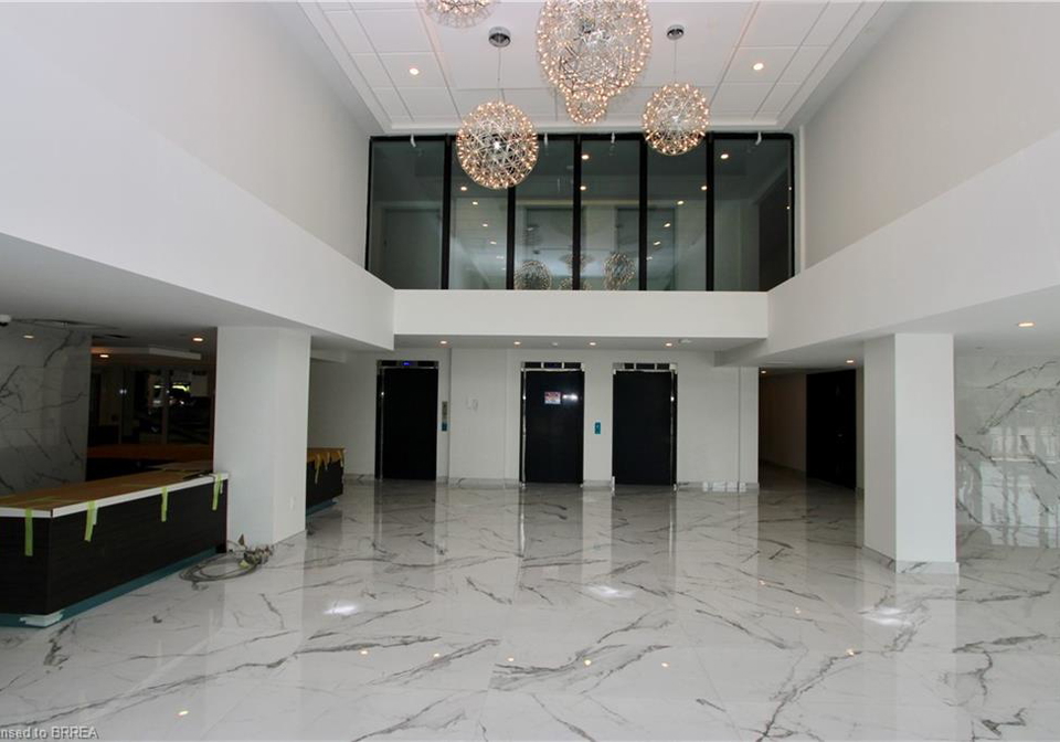 401-shellard-lane-brantford-ontario-40738333