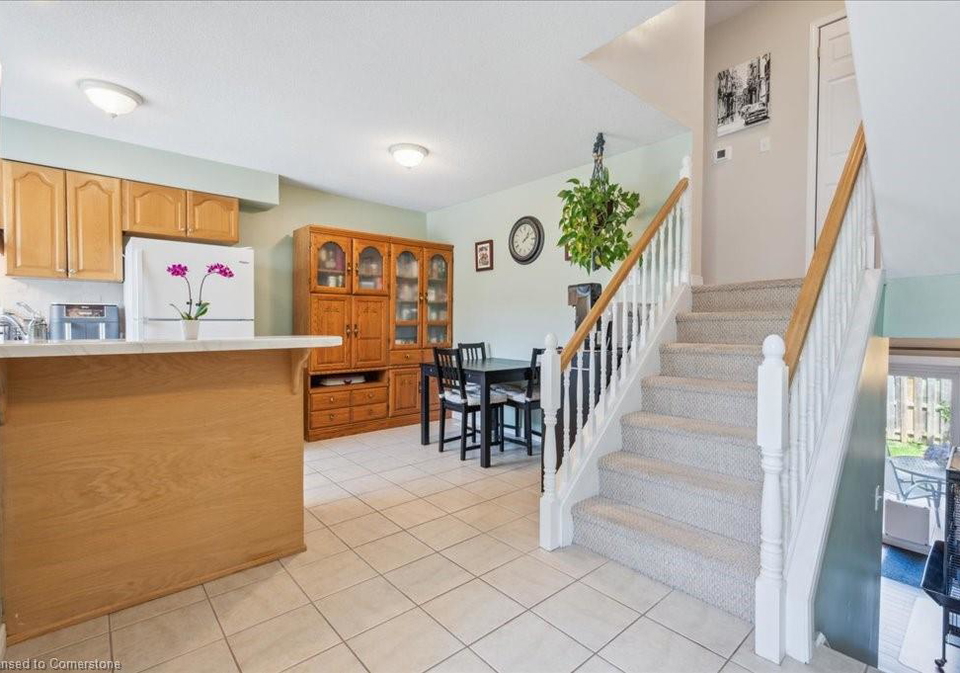211-veronica-drive-kitchener-ontario-40738352