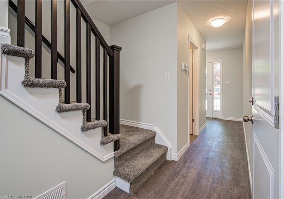 93-highman-avenue-cambridge-ontario-40738416