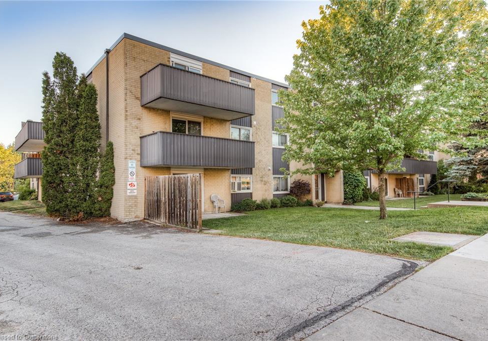 75-hazelglen-drive-kitchener-ontario-40738437