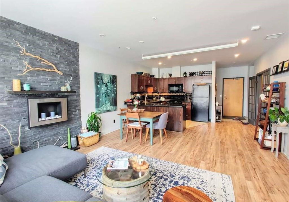 165-duke-street-e-kitchener-ontario-40738636