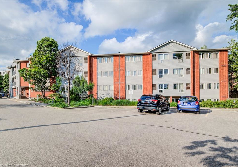 500-westmount-street-w-kitchener-ontario-40738680