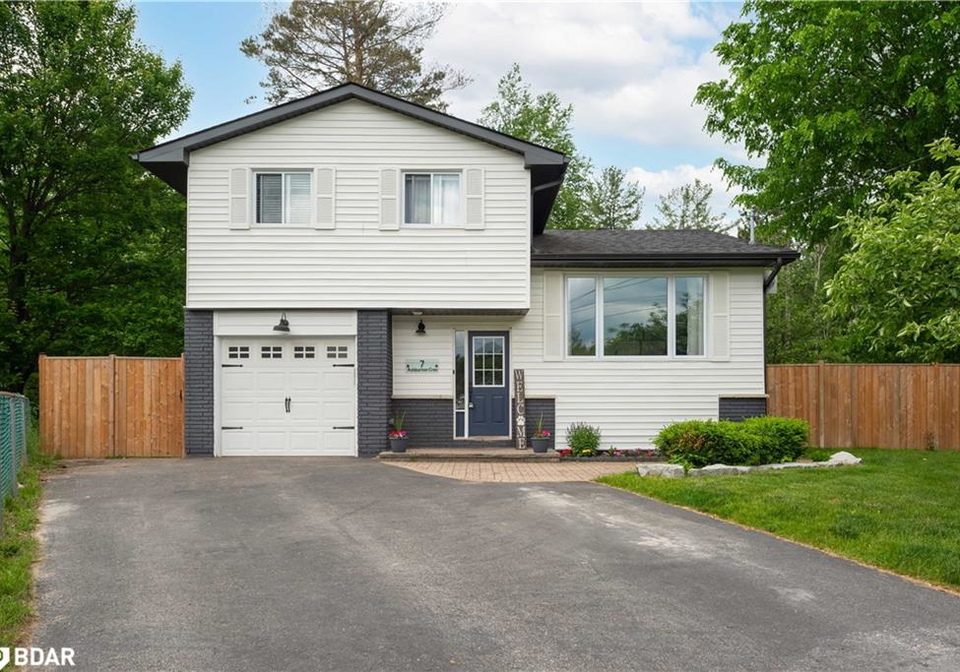 7-ashburton-crescent-angus-ontario-40738711