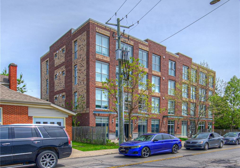 36-regina-street-n-waterloo-ontario-40738712