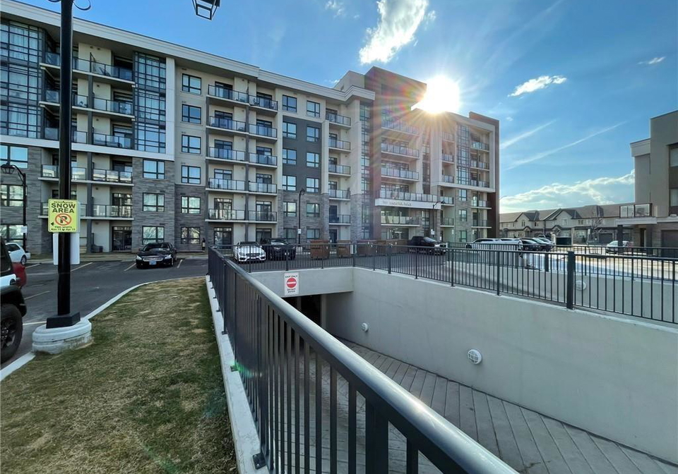 101-shoreview-place-stoney-creek-ontario-40738723