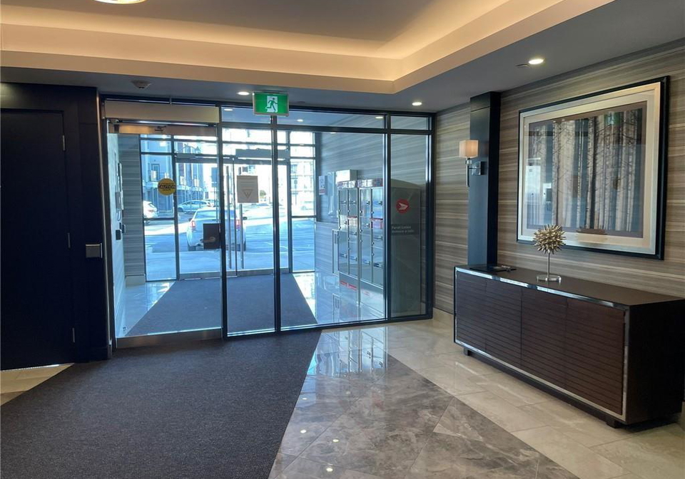 101-shoreview-place-stoney-creek-ontario-40738723