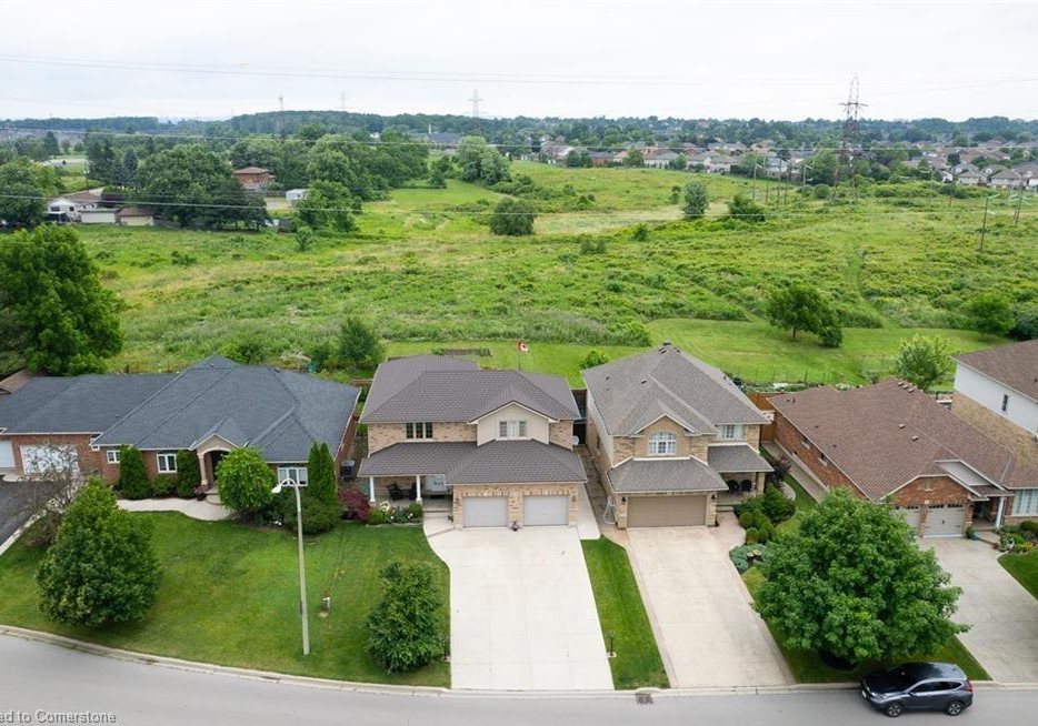 10-grassyplain-drive-mount-hope-ontario-40738765