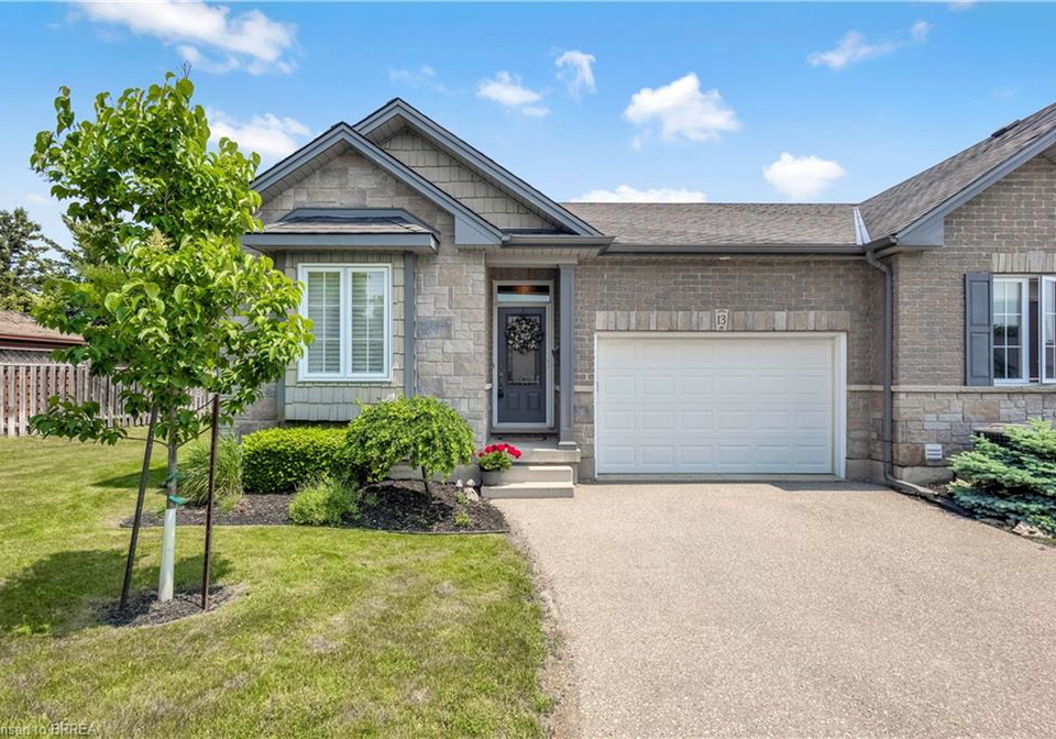 244-dundas-street-w-paris-ontario-40738780