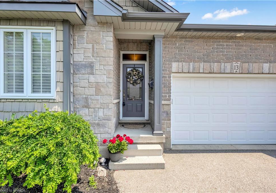 244-dundas-street-w-paris-ontario-40738780