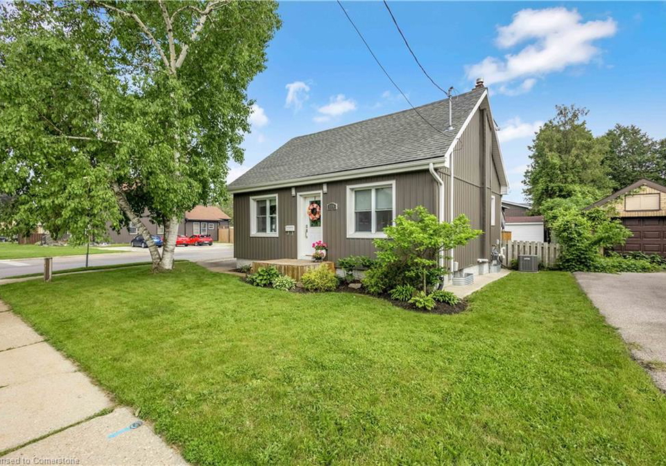 116-silver-street-paris-ontario-40738839