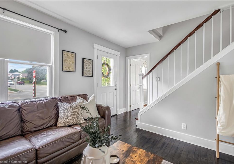 116-silver-street-paris-ontario-40738839