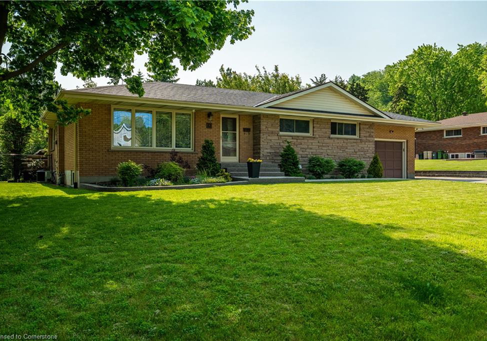 12-southmeadow-court-stoney-creek-ontario-40739042