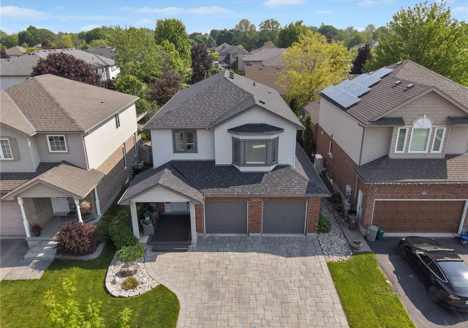 239-park-avenue-w-elmira-ontario-40739071