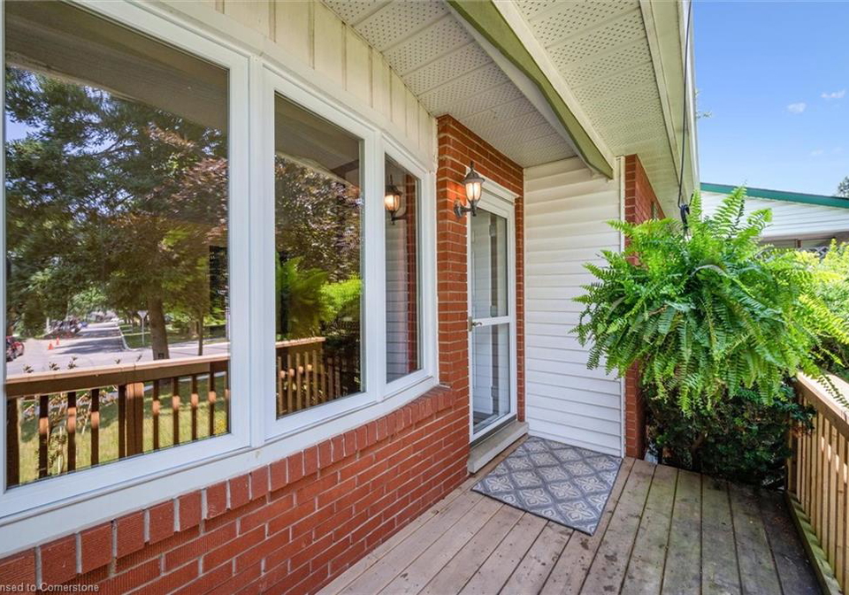 261-thorncrest-drive-waterloo-ontario-40739074