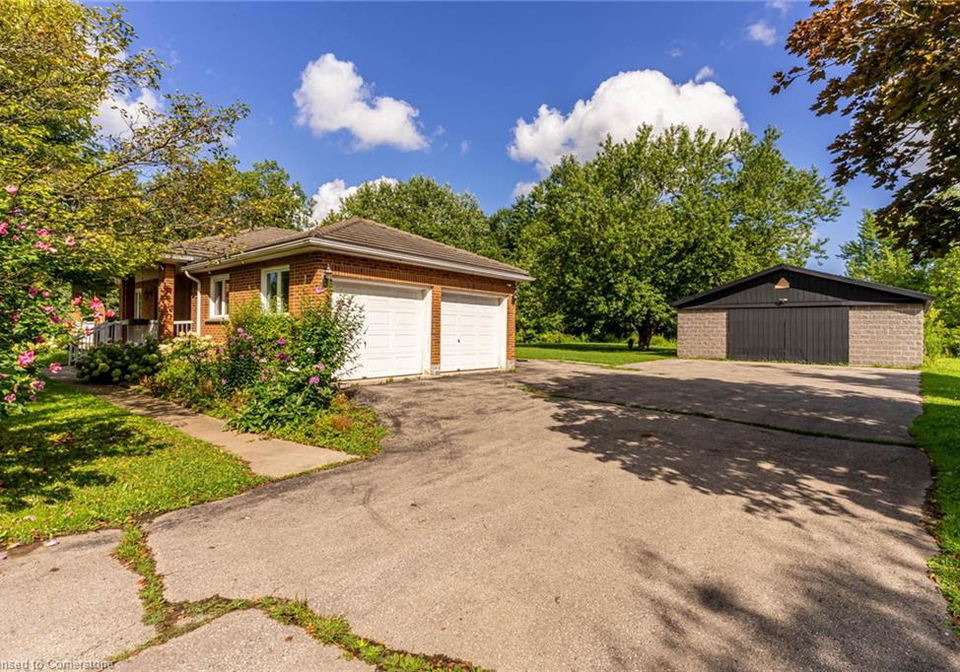 861-book-road-e-ancaster-ontario-40739110