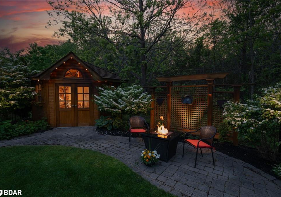 86-arborglen-drive-georgetown-ontario-40739216