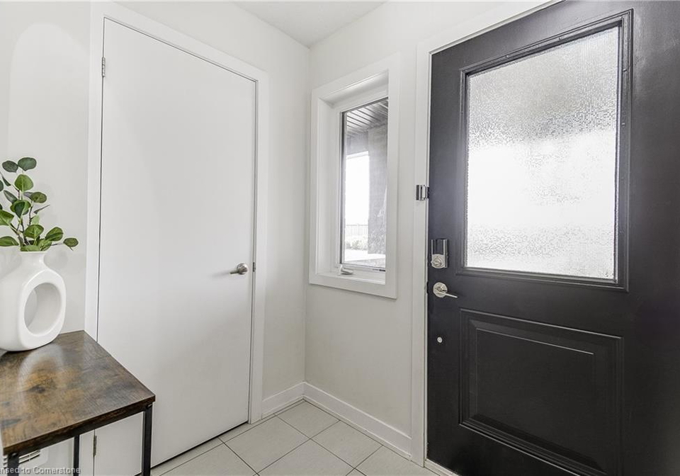 590-north-service-road-stoney-creek-ontario-40739222