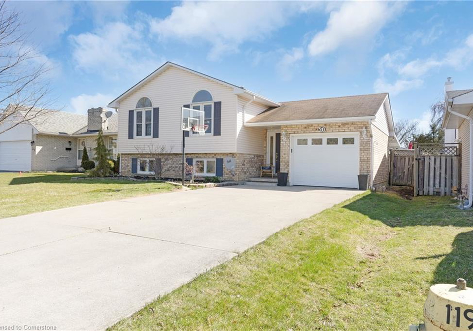 20-thompson-drive-port-dover-ontario-40739242