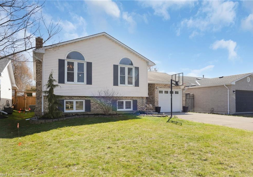 20-thompson-drive-port-dover-ontario-40739242