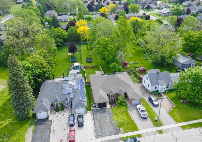 6-hanlon-place-paris-ontario-40739266