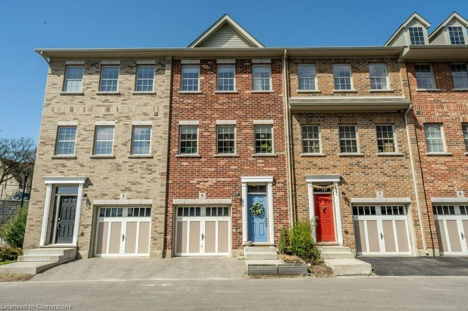 5-oxfordshire-lane-kitchener-ontario-40739279
