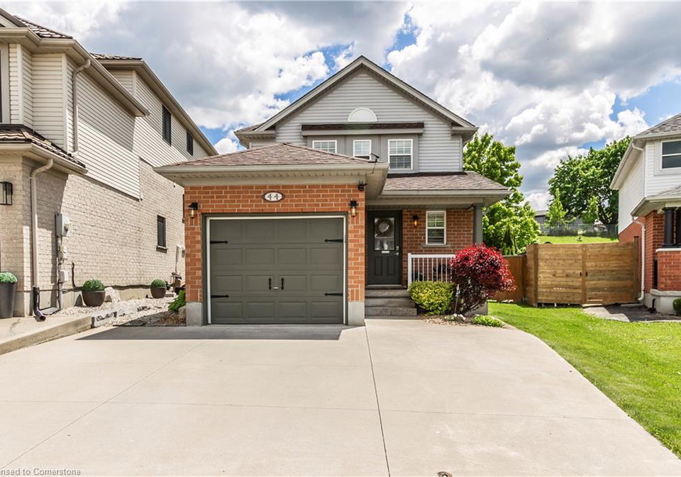 44-chrysler-crescent-cambridge-ontario-40739367
