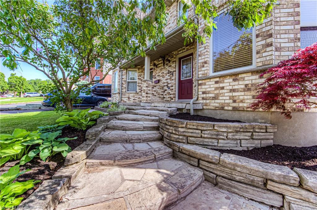 234-benesfort-crescent-kitchener-ontario-40739380