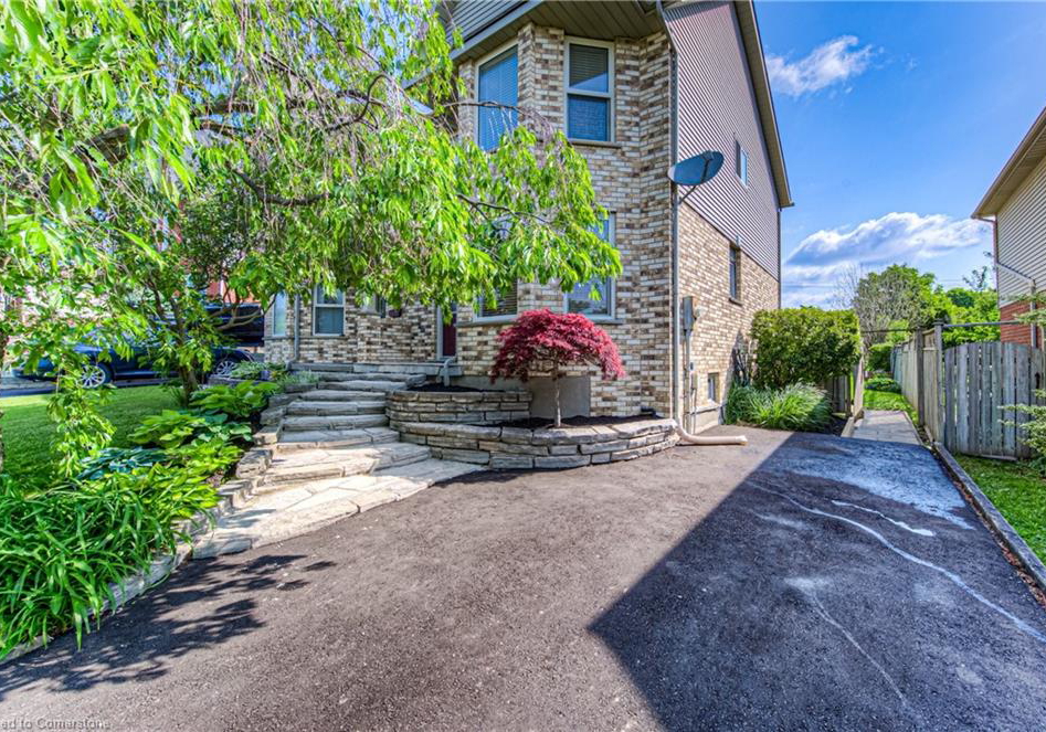 234-benesfort-crescent-kitchener-ontario-40739380