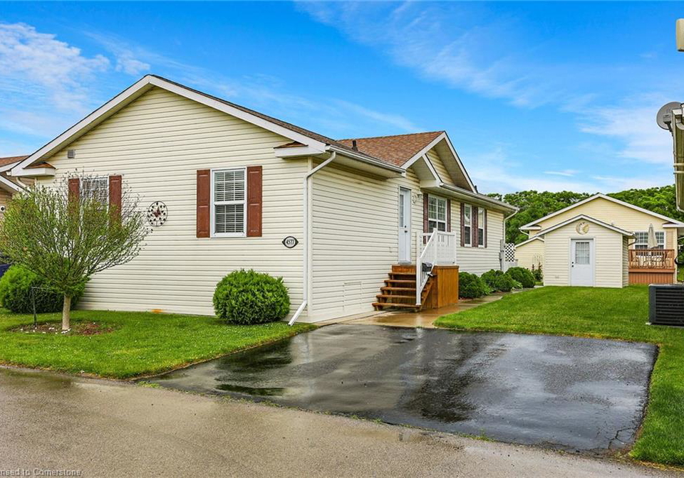 4577-sara-lane-beamsville-ontario-40739508