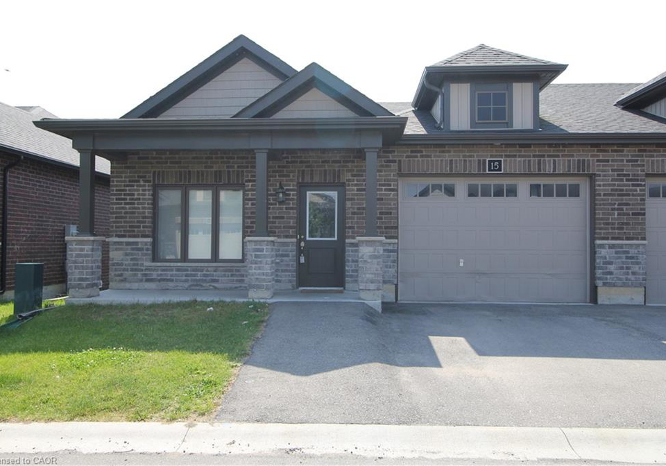 15-meadowhawk-lane-simcoe-ontario-40739527