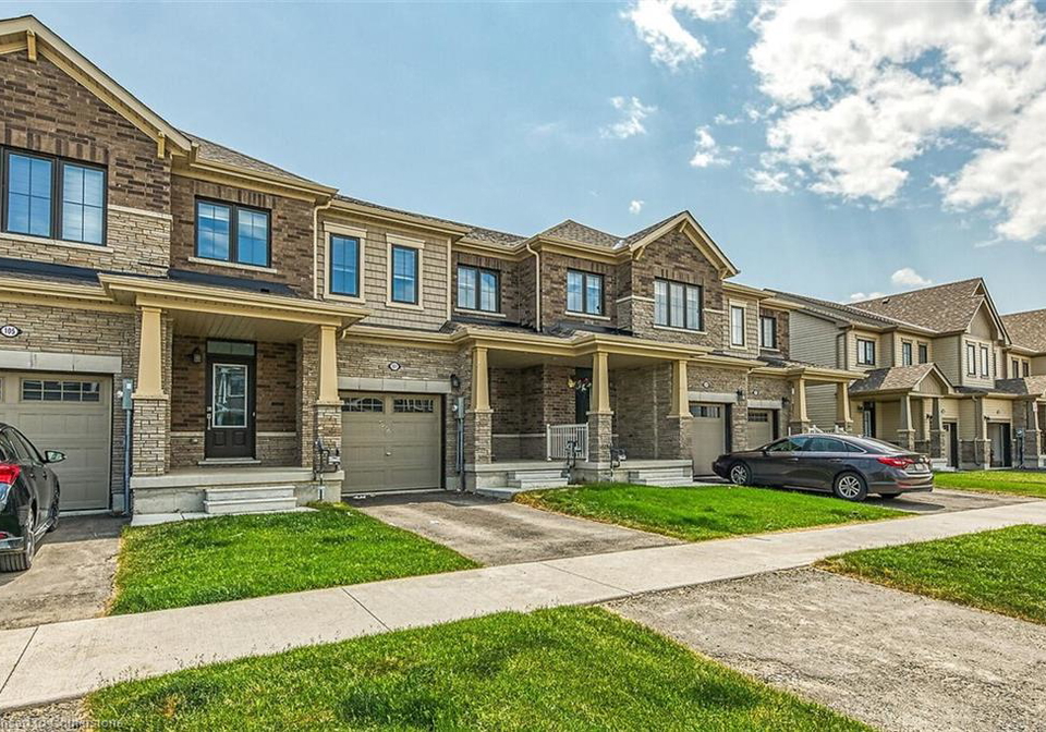 101-selection-heights-thorold-ontario-40739533