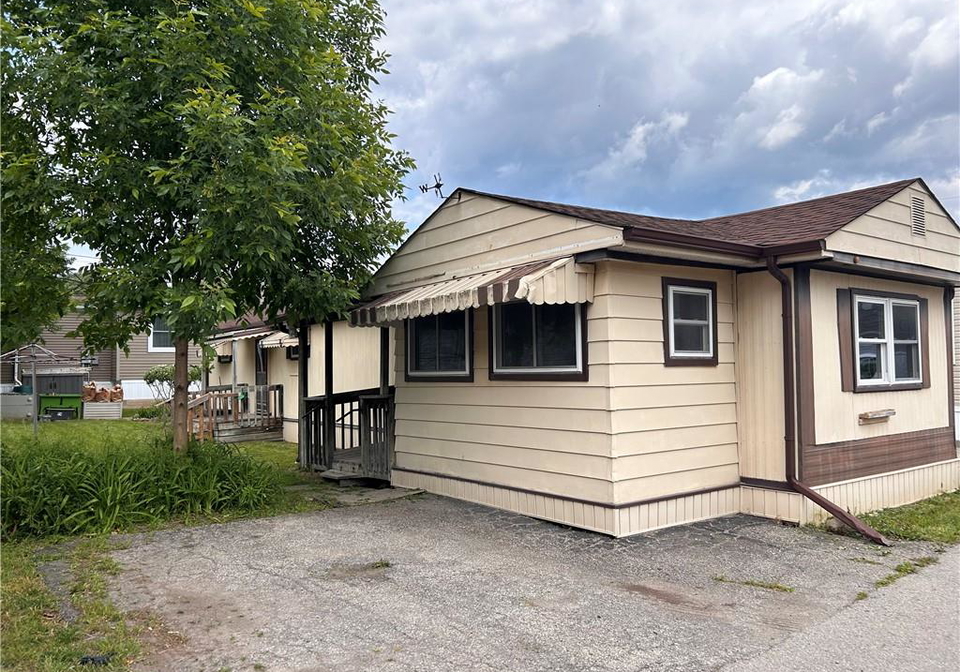 4581-anna-lane-beamsville-ontario-40739620