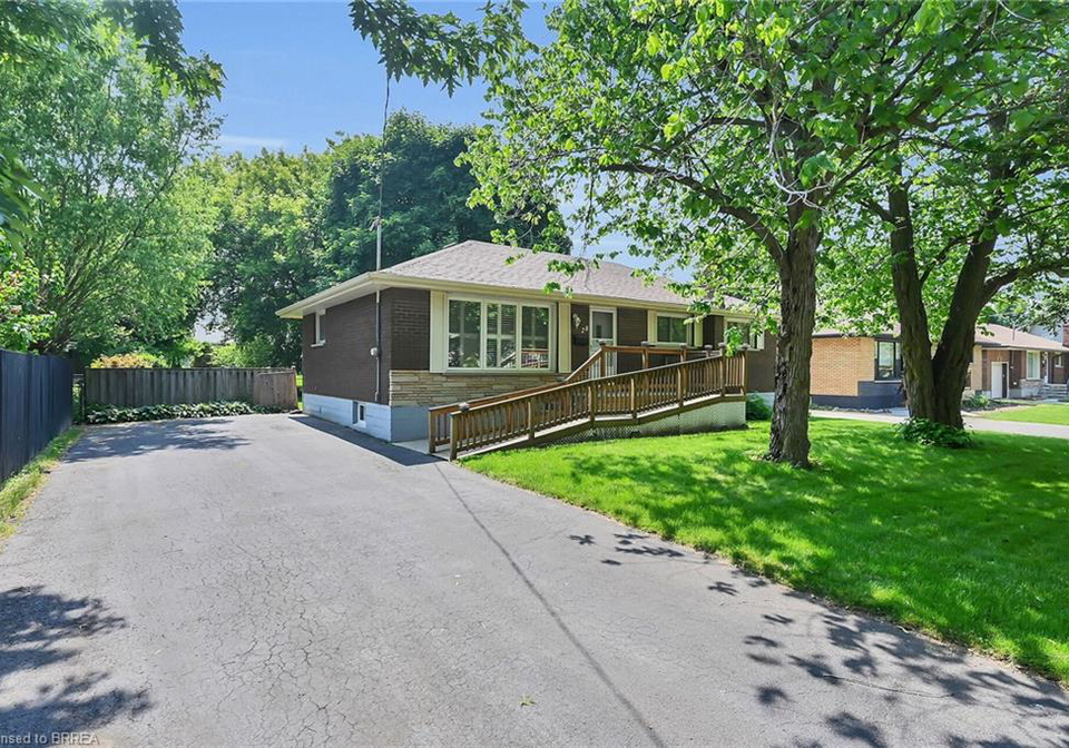 28-francis-street-brantford-ontario-40739898