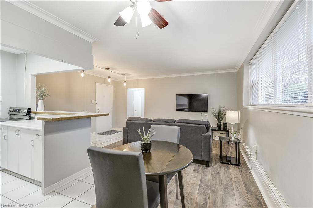 2052-courtland-drive-burlington-ontario-40739903
