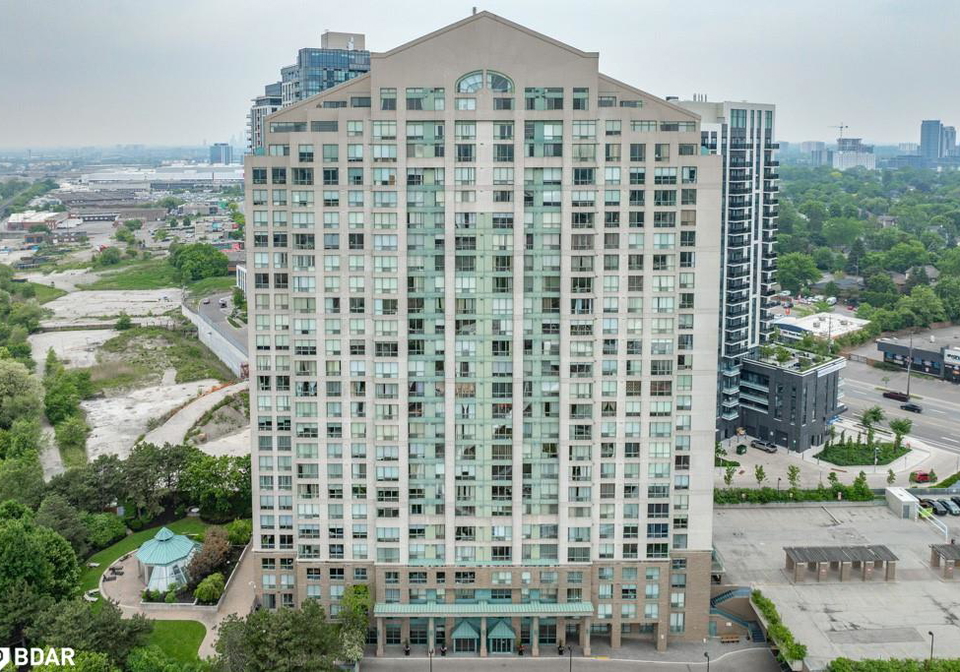 101-subway-crescent-toronto-ontario-40739904
