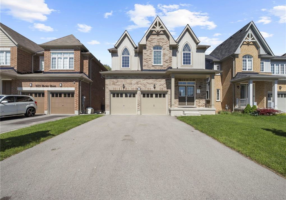 4021-cachet-court-beamsville-ontario-40739950