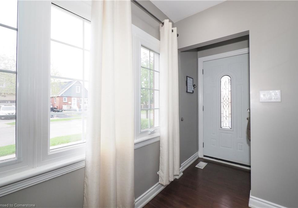 131-newlands-avenue-hamilton-ontario-40739962