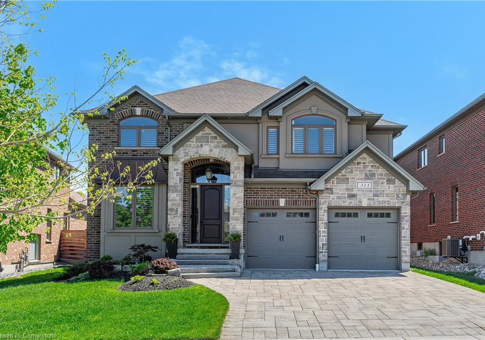 311-deerfoot-trail-waterloo-ontario-40739971