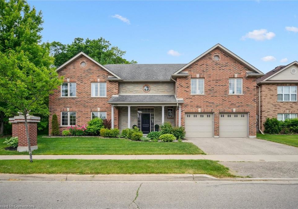 621-munich-circle-waterloo-ontario-40739980