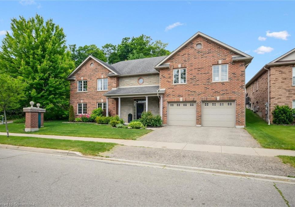 621-munich-circle-waterloo-ontario-40739980