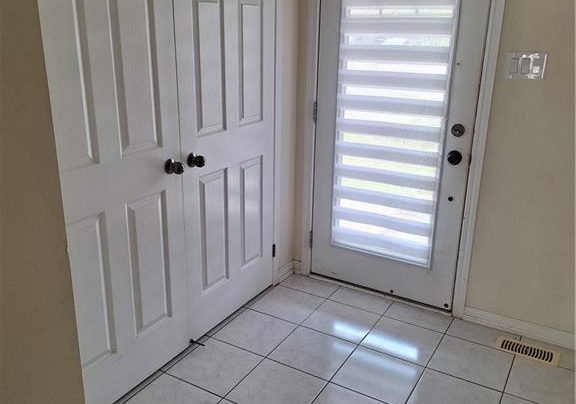 8-longboat-run-brantford-ontario-40740007