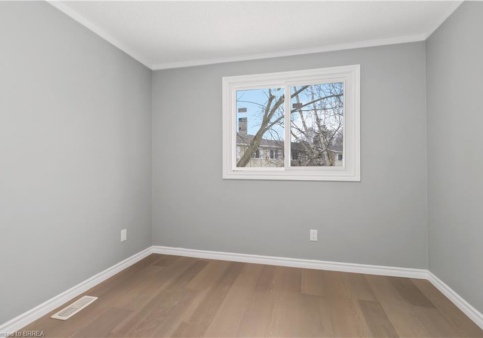 24-richardson-drive-sw-port-dover-ontario-40740213