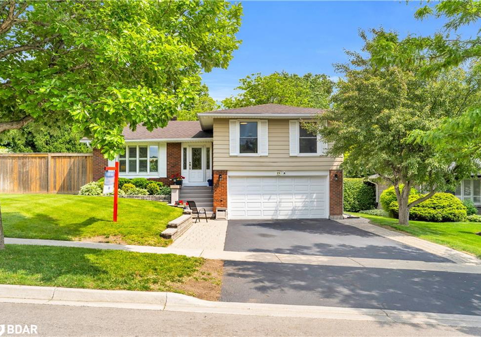 15-noble-court-georgetown-ontario-40740297