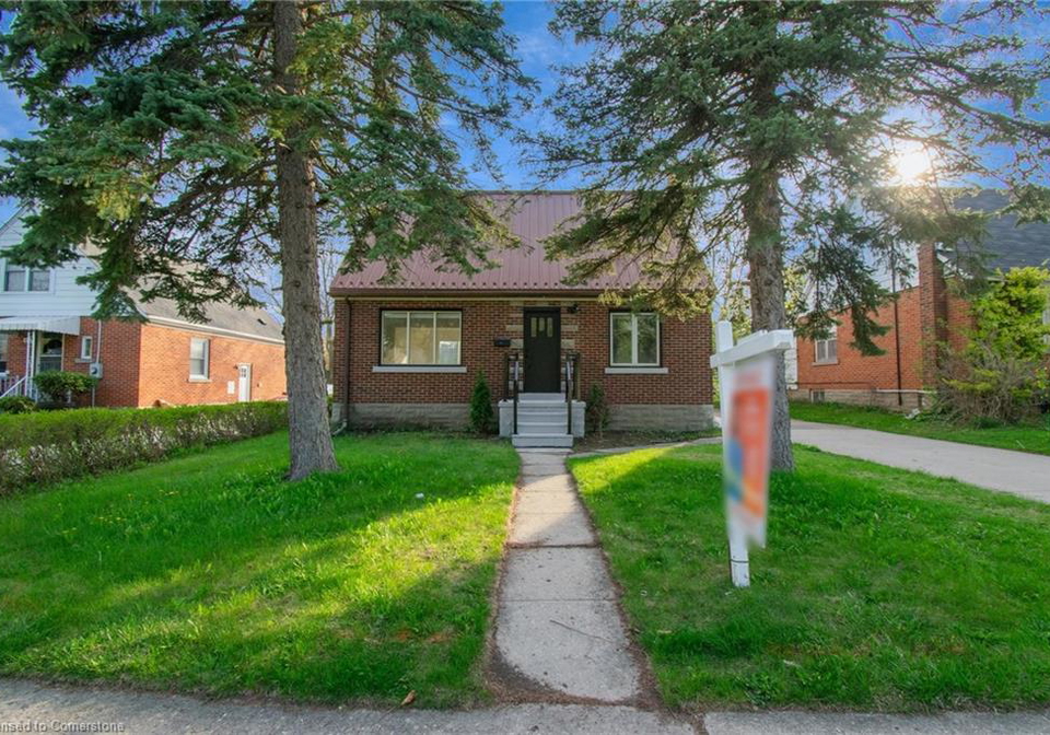 47-ellis-crescent-waterloo-ontario-40740321